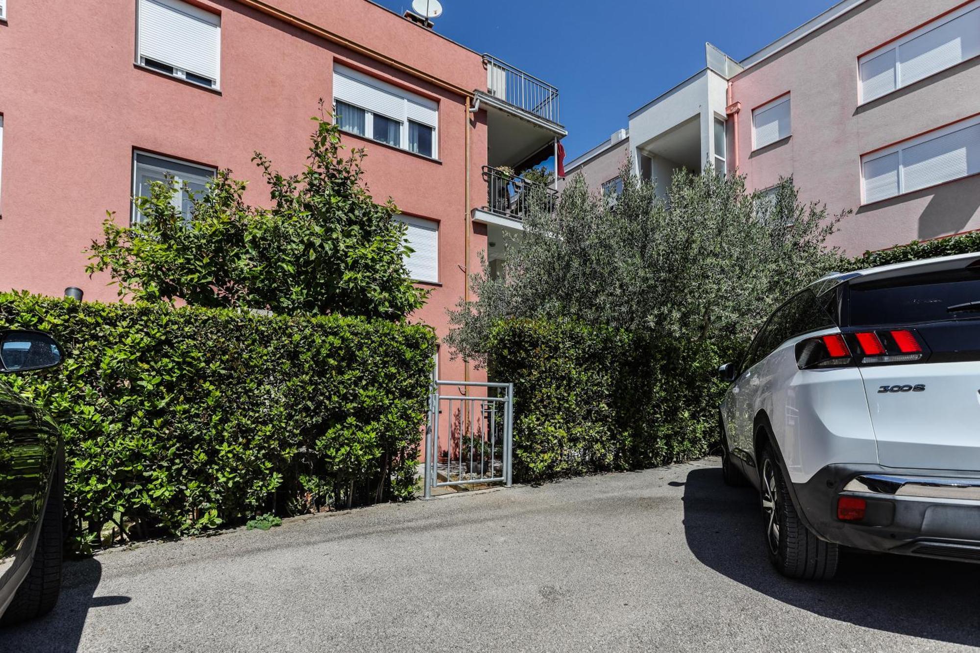 Lovely Apartment Zadar Exterior photo