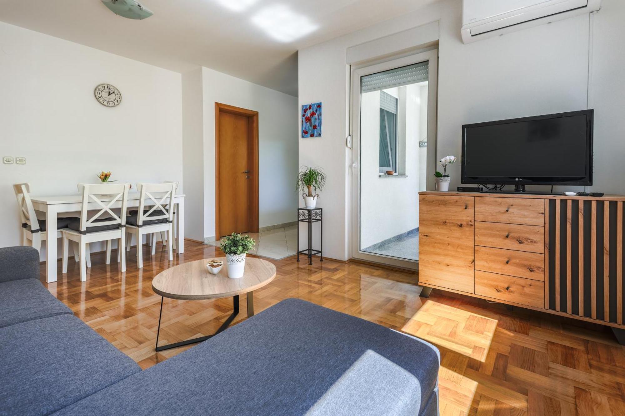Lovely Apartment Zadar Exterior photo