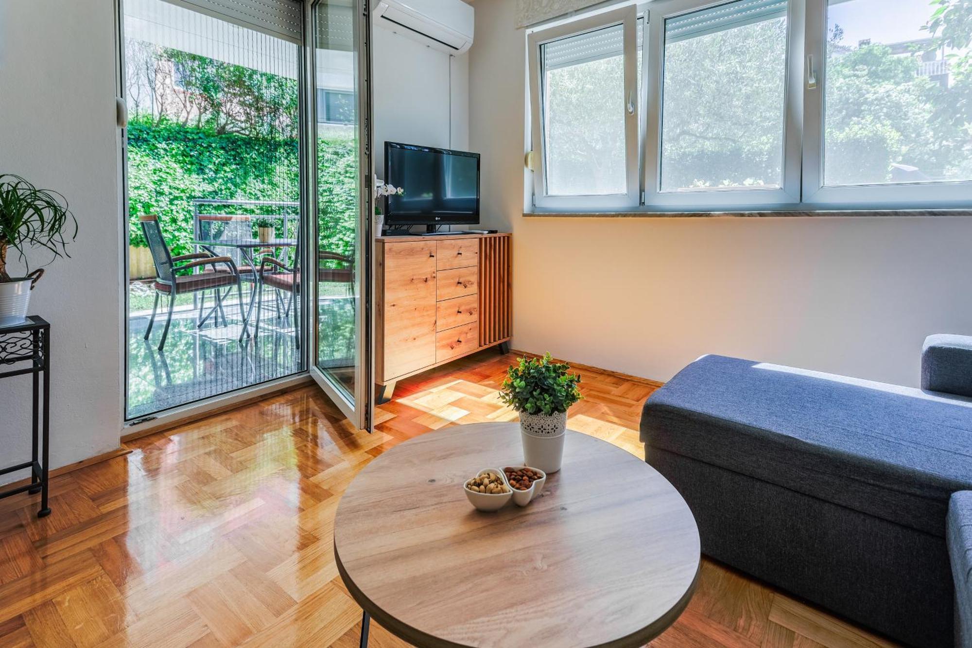 Lovely Apartment Zadar Exterior photo